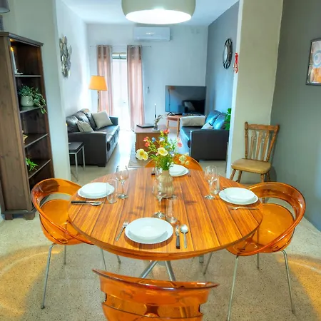 Apartman Spacious, Cozy 2bedroom Near Seafront Mkim1-1 Sliema