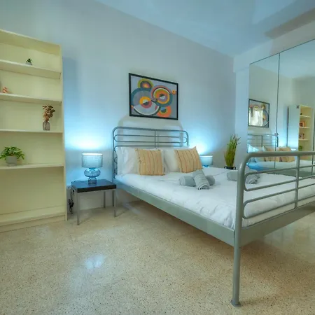 Apartment Spacious, Cozy 2bedroom Near Seafront Mkim1-1 Sliema