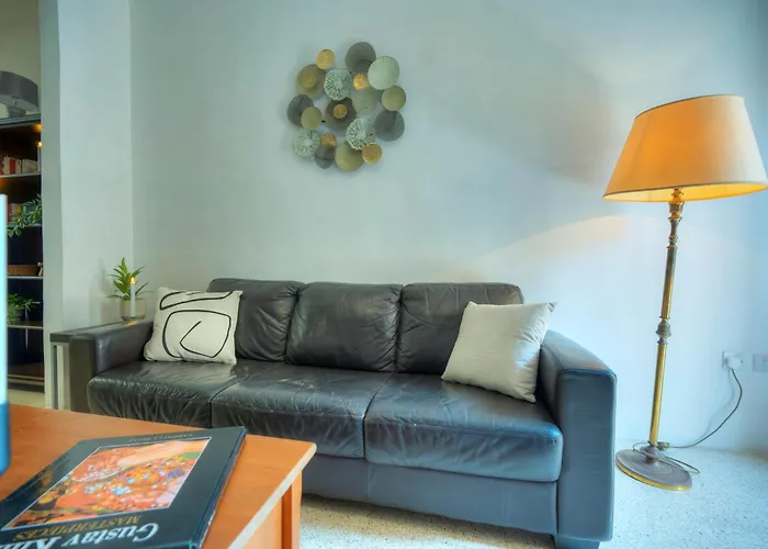 Spacious, Cozy 2bedroom Near Seafront Mkim1-1 Sliema