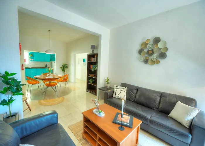 Spacious, Cozy 2bedroom Near Seafront Mkim1-1 * Sliema